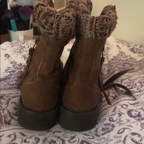 Booties - Picture 4 of 4